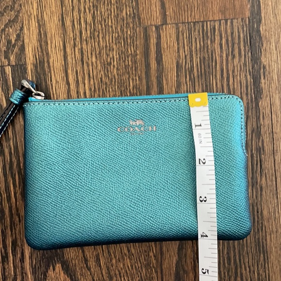 Blue Coach small wristlet - Picture 5 of 5